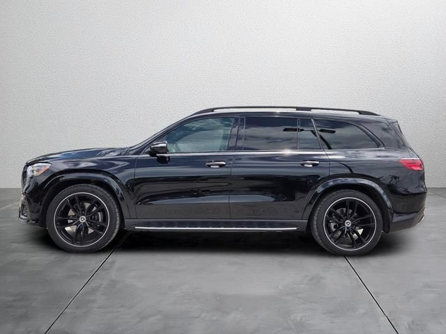 Used 2024 Mercedes-Benz GLS 580 4MATIC image 2