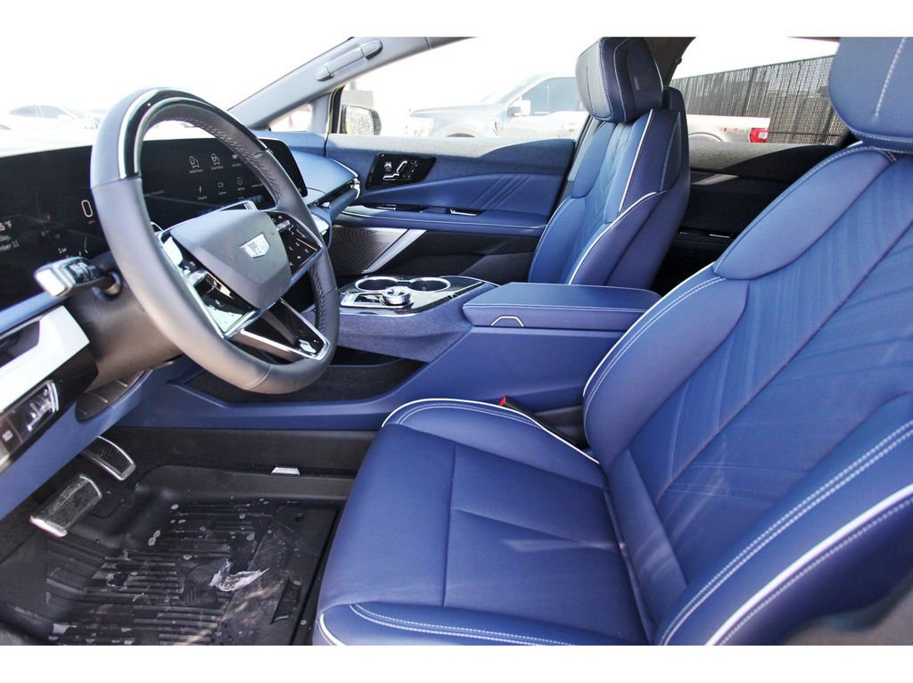 New 2026 Cadillac Optiq Sport 2 image 6