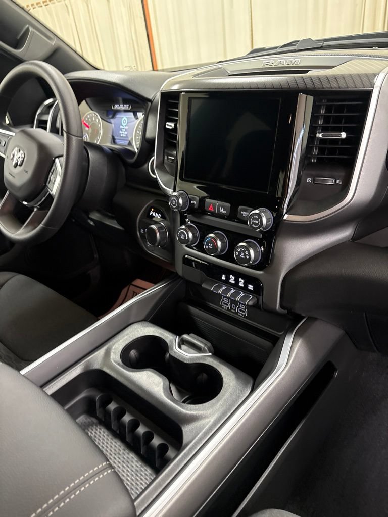 New 2026 RAM 1500 Express AWD/4WD image 25