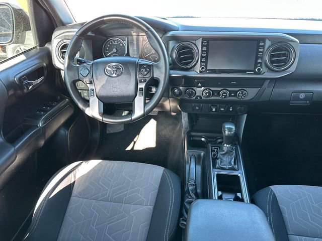 Used 2020 Toyota Tacoma TRD Off-Road AWD/4WD image 15