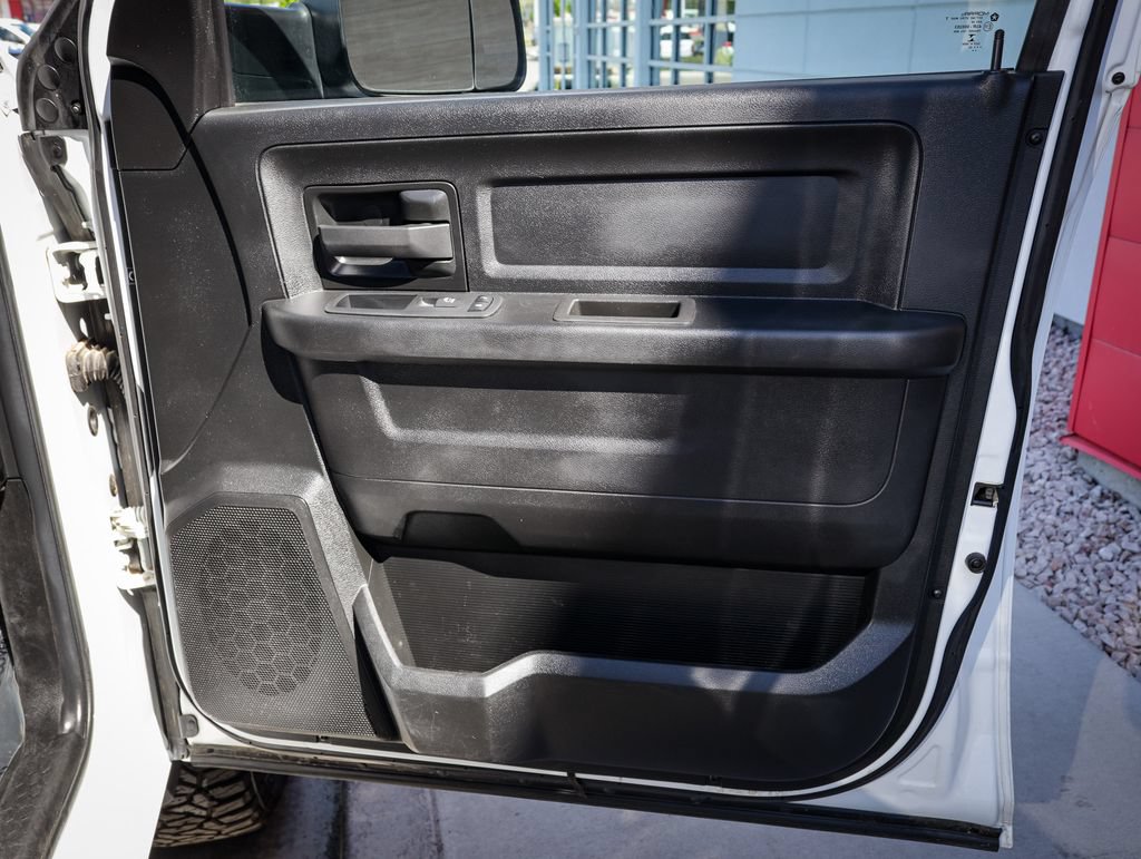 Used 2022 RAM 2500 Tradesman w/ Chrome Appearance Group AWD/4WD image 25
