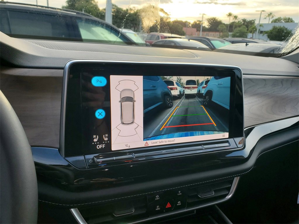 New 2026 Volkswagen Atlas SE image 9