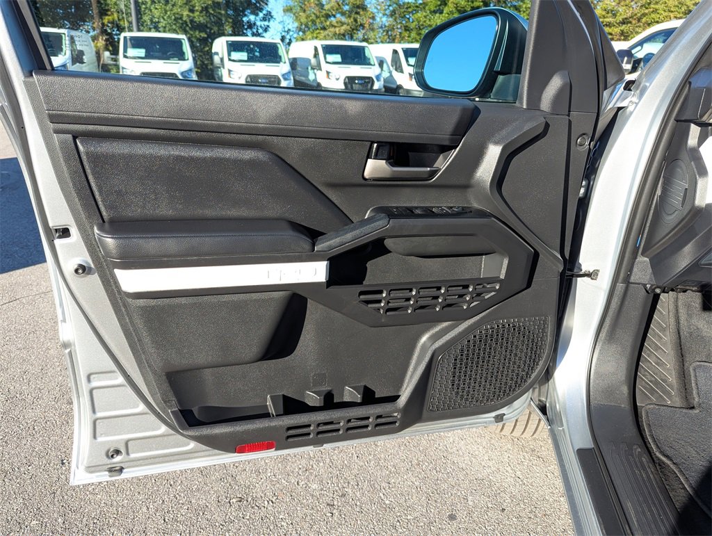 Used 2024 Toyota Tacoma TRD Sport image 16