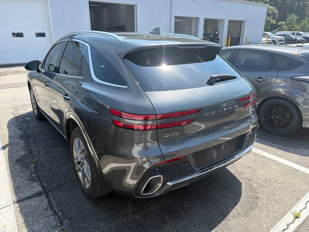 Used 2025 Genesis GV70 2.5T w/ Select Package AWD/4WD image 11