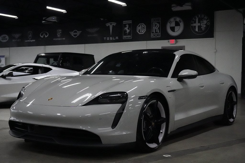 Used 2021 Porsche Taycan 4S w/ Premium Package AWD/4WD video 1