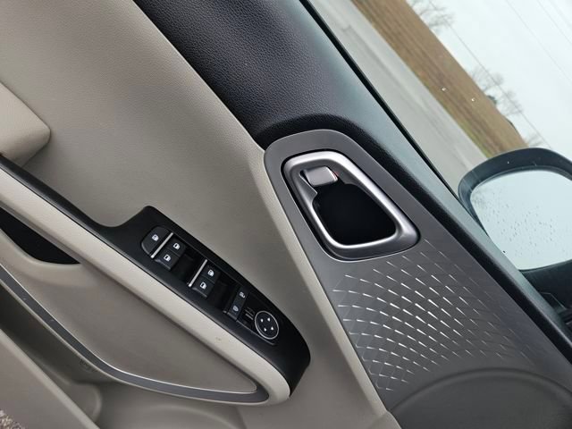 Used 2022 Kia Soul LX image 11