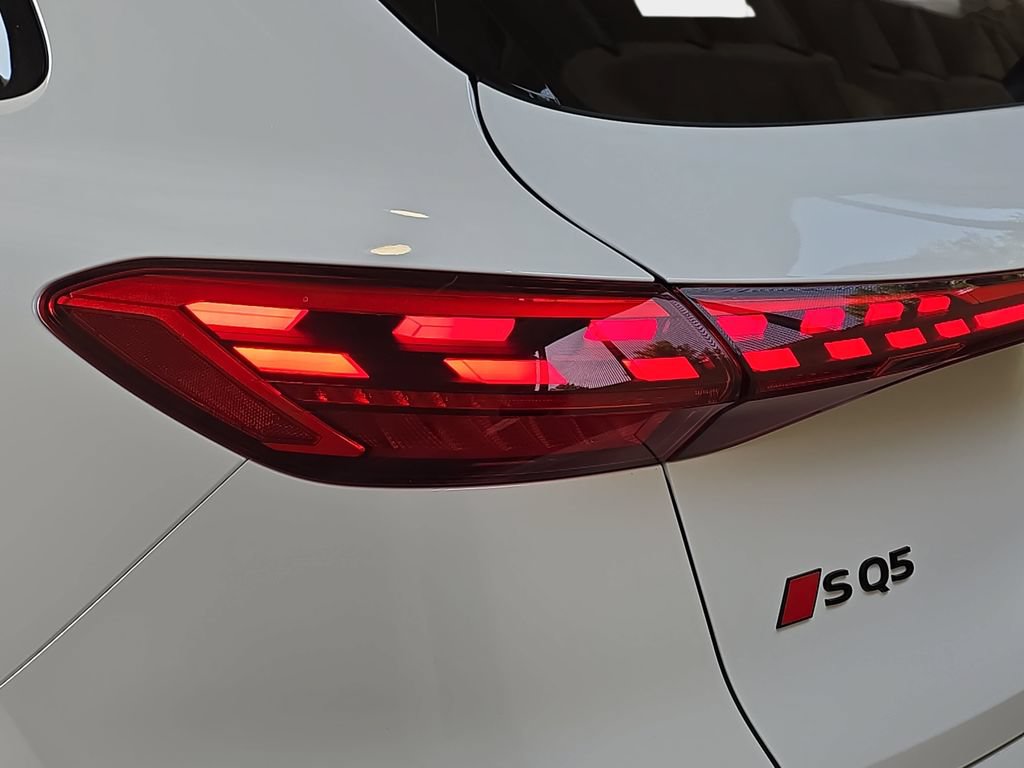 New 2026 Audi SQ5 Premium Plus AWD/4WD image 31