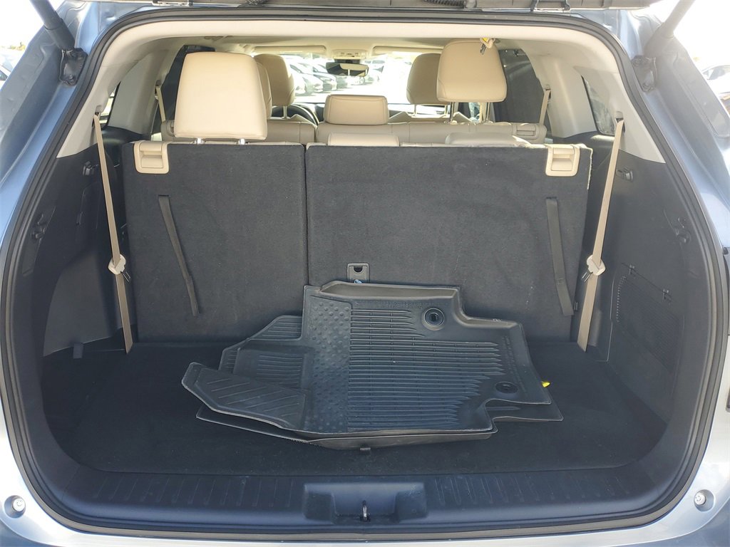 Used 2024 Toyota Highlander XLE image 8