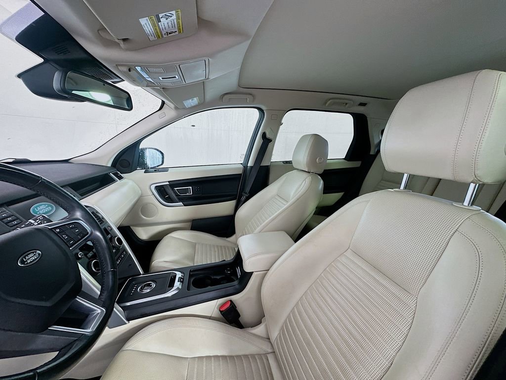 Used 2017 Land Rover Discovery Sport HSE Luxury image 22