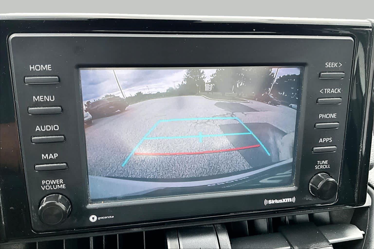 Used 2021 Toyota RAV4 LE AWD/4WD image 26