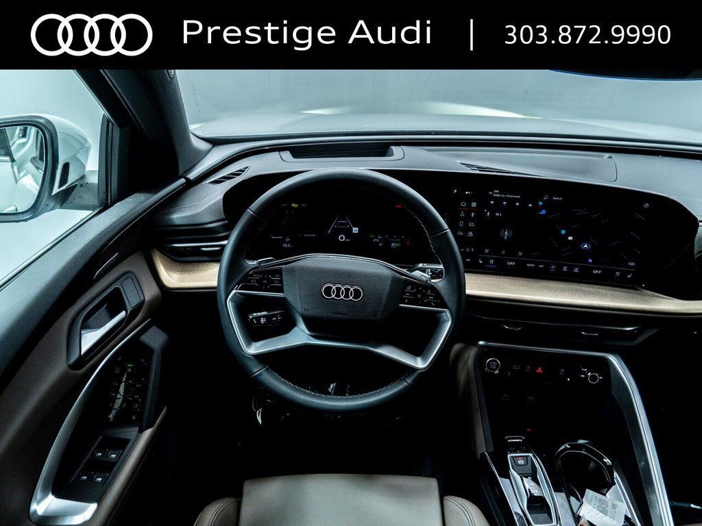 Used 2025 Audi Q5 Premium Plus w/ Premium Plus AWD/4WD image 15