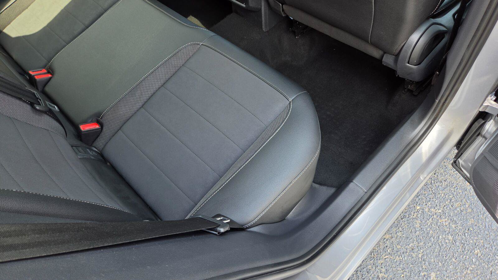 Certified 2023 Volkswagen Taos SE w/ Panoramic Sunroof Package FWD image 55