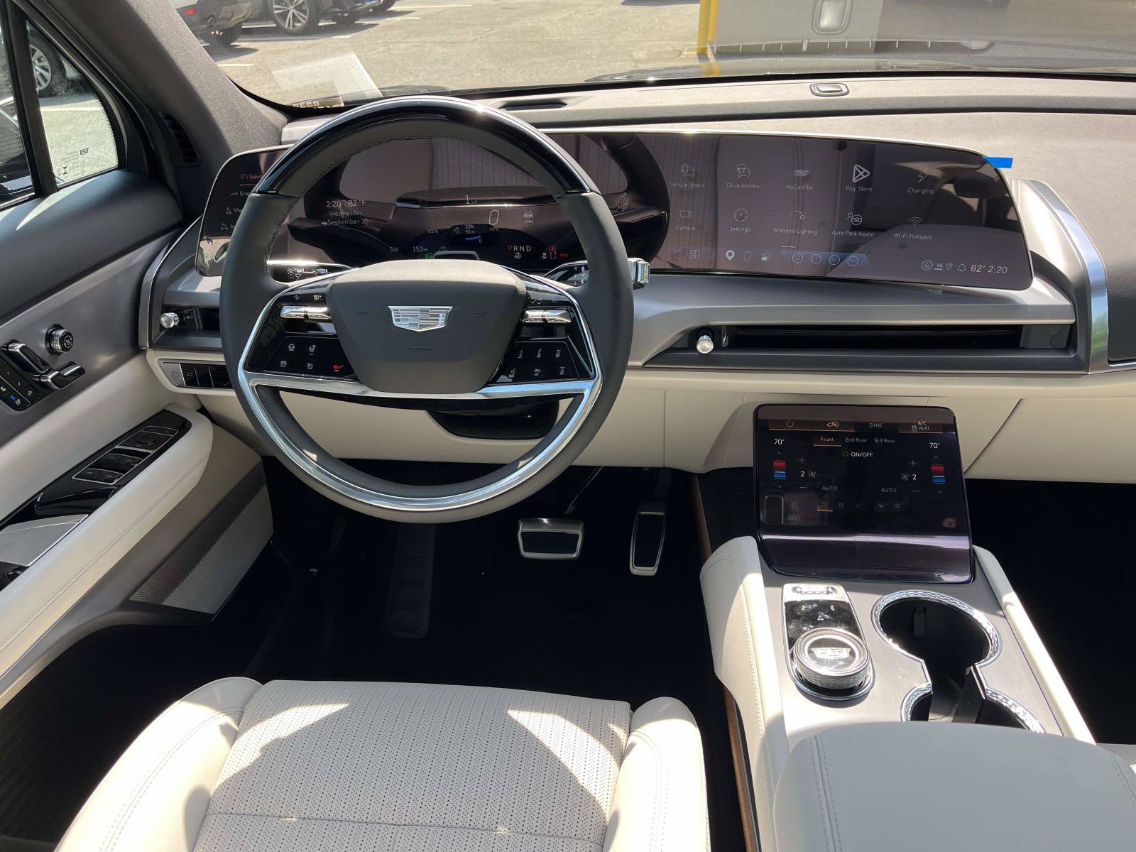 New 2027 Cadillac Vistiq Sport AWD/4WD image 13