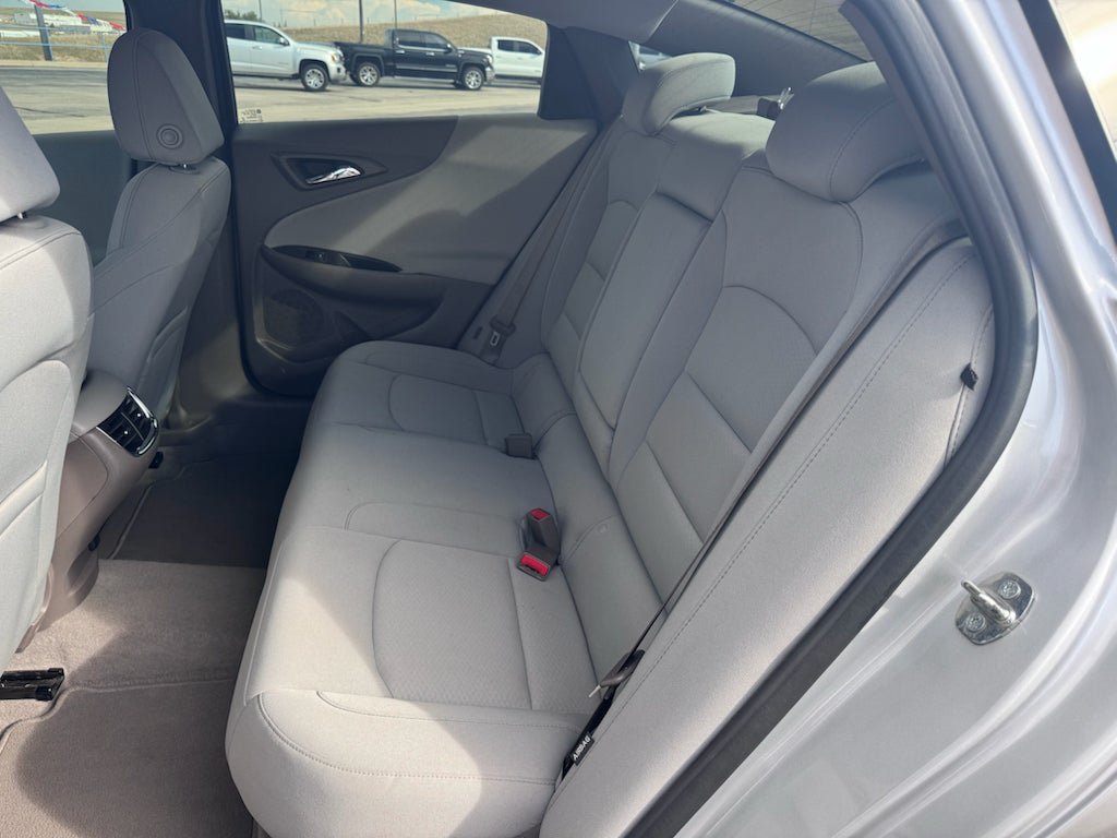 Used 2020 Chevrolet Malibu LT w/ Fleet LT Safety Plus Package FWD image 11