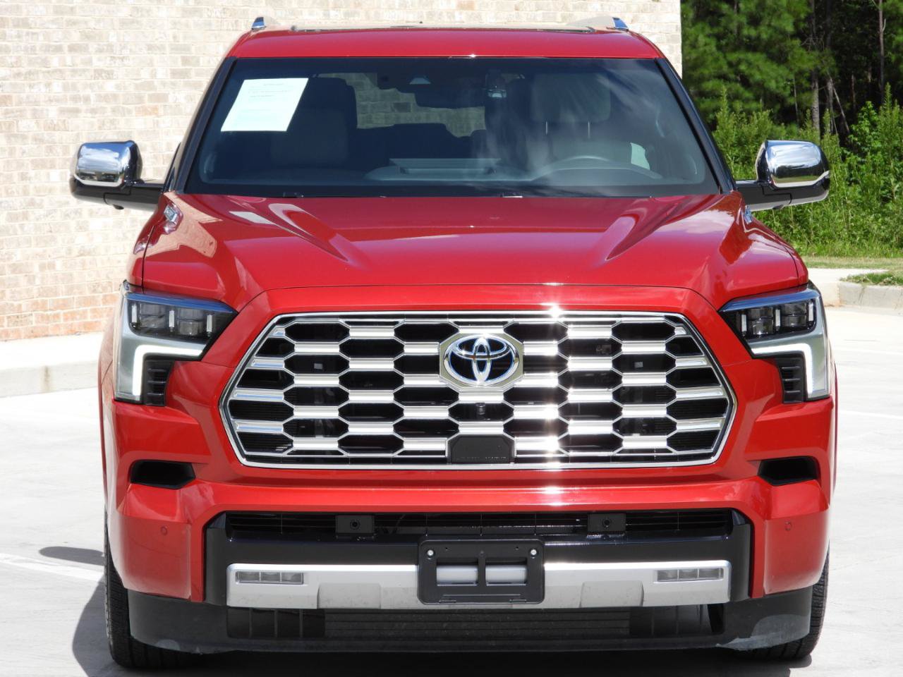 Used 2023 Toyota Sequoia Capstone AWD/4WD image 40