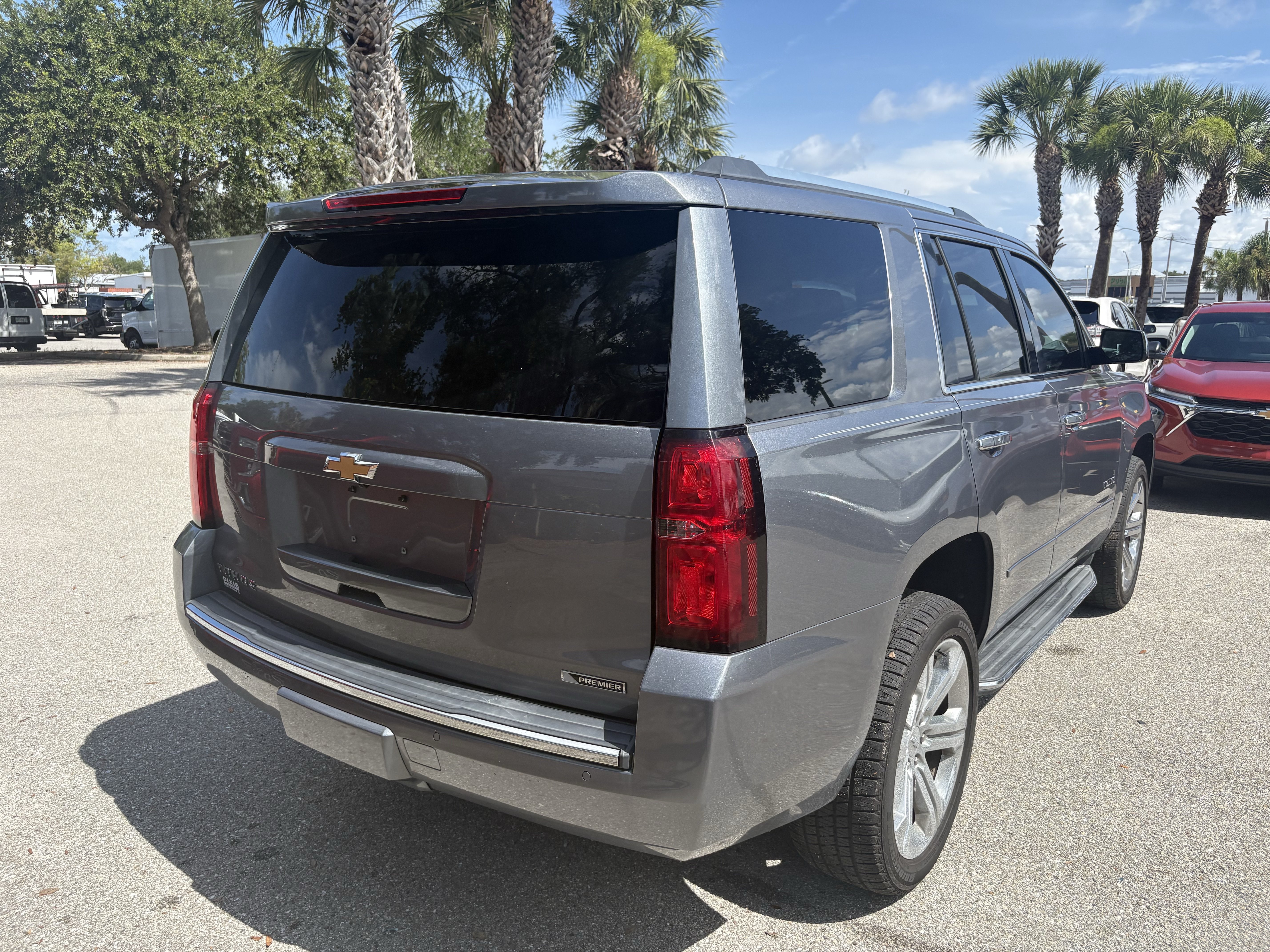 Used 2018 Chevrolet Tahoe Premier AWD/4WD image 7