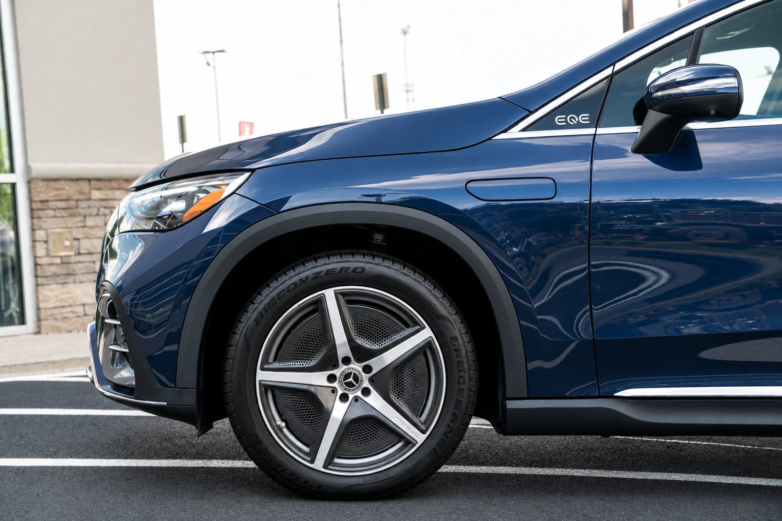 Used 2025 Mercedes-Benz EQE 350+ SUV image 10