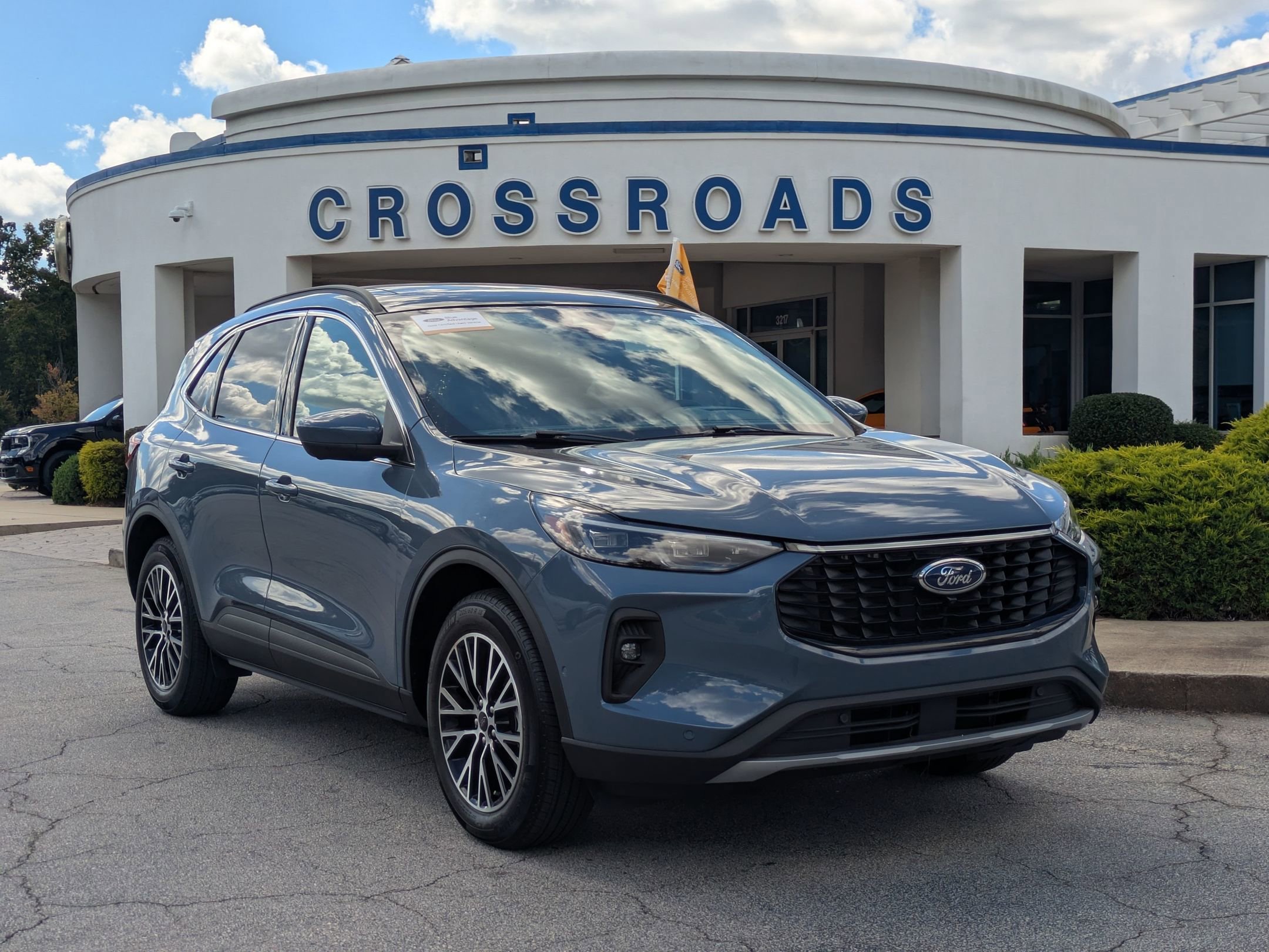 Certified 2023 Ford Escape SE w/ PHEV Premium Package