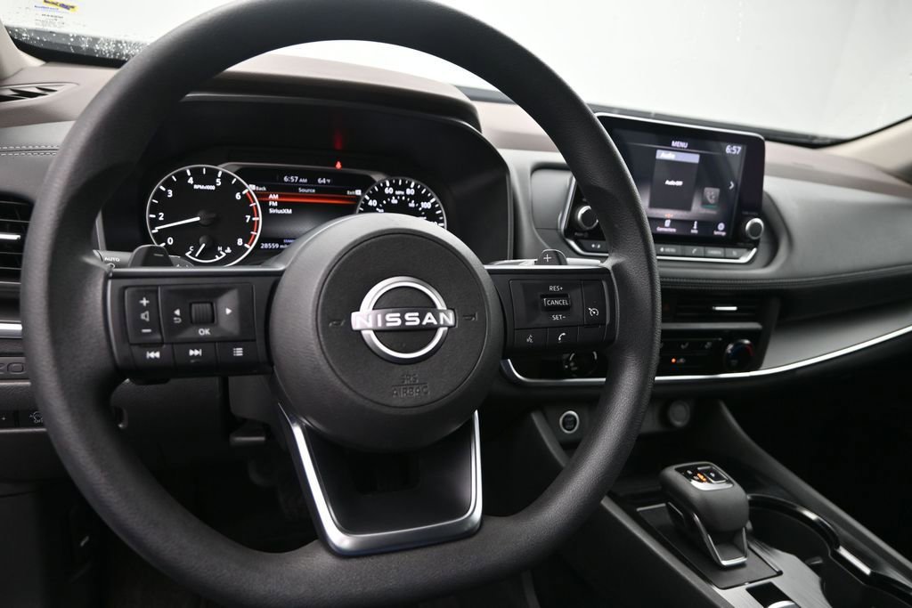 Used 2023 Nissan Rogue S FWD image 19