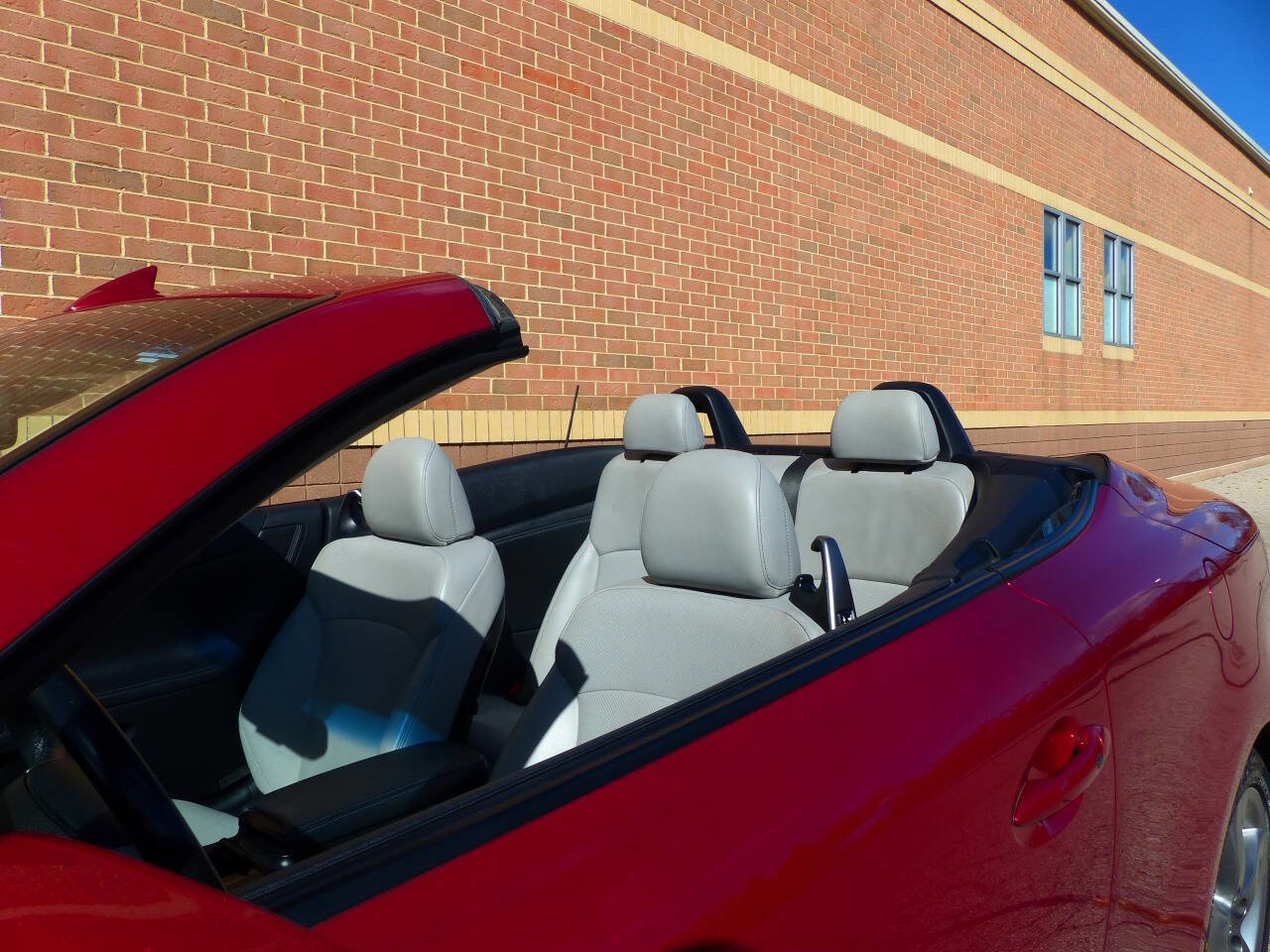 Used 2011 Lexus IS 250C w/ Luxury Pkg RWD image 23