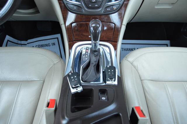 Used 2016 Buick Regal Premium w/ Driver Confidence Package #1 FWD image 23