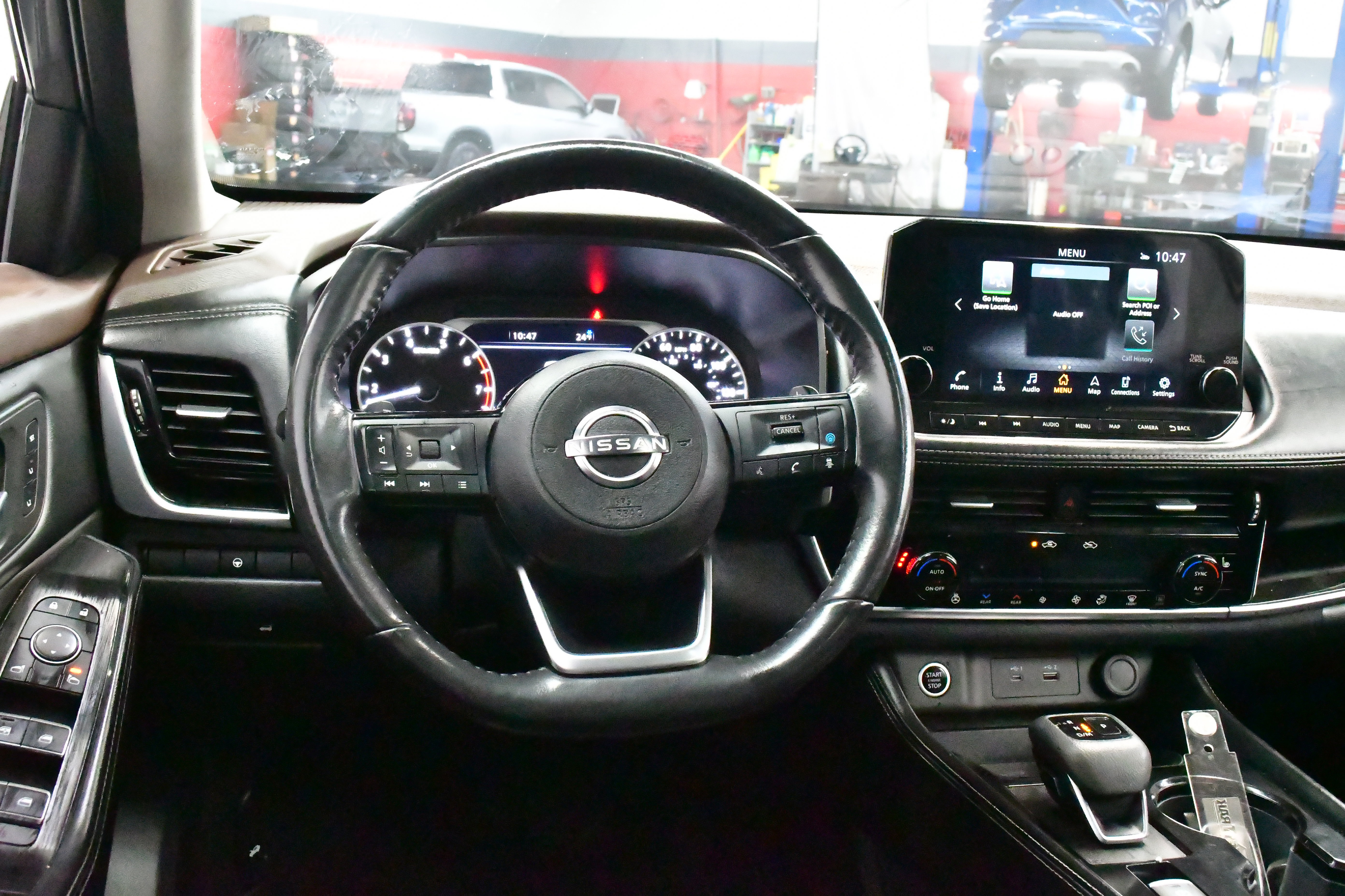 Used 2023 Nissan Rogue SL w/ SL Premium Package image 8