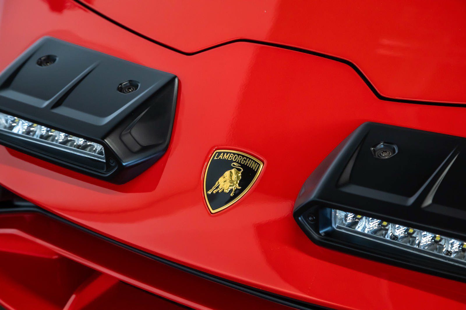 Used 2024 Lamborghini Huracan Sterrato AWD/4WD image 24