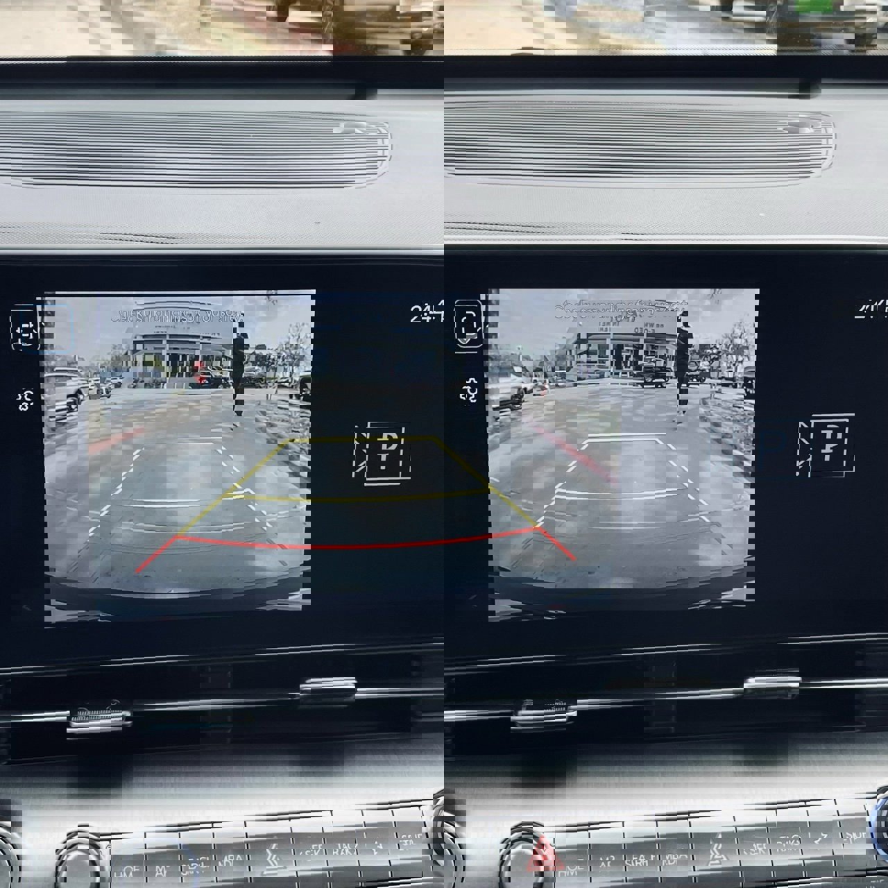 Used 2025 Hyundai Kona SEL image 18