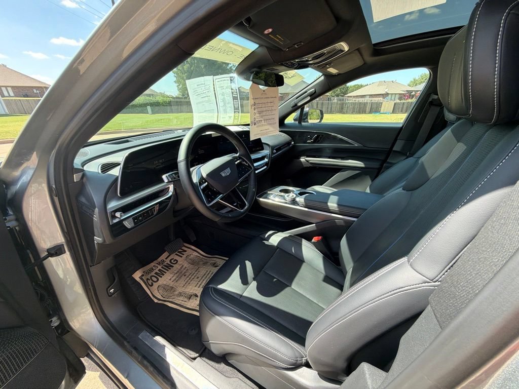 Certified 2024 Cadillac Lyriq Luxury RWD image 11