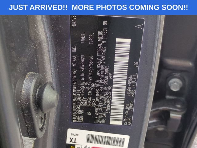 Used 2025 Toyota Highlander Limited FWD image 42