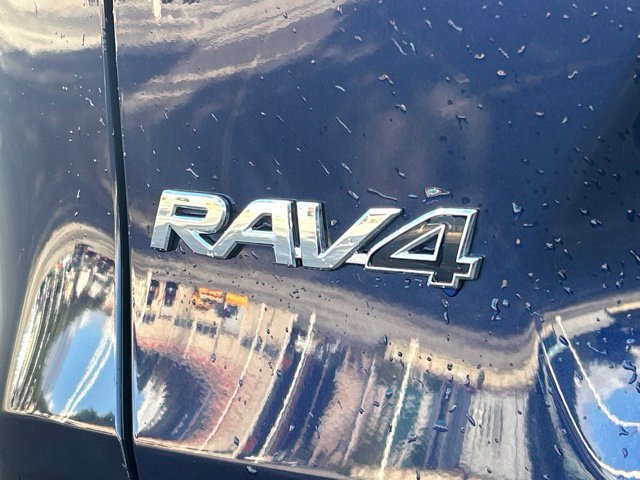 Used 2020 Toyota RAV4 XLE w/ Convenience Package AWD/4WD image 14
