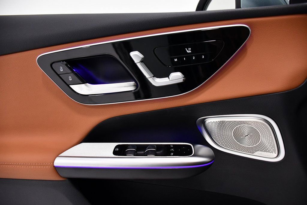 New 2026 Mercedes-Benz GLC 300 4MATIC image 14