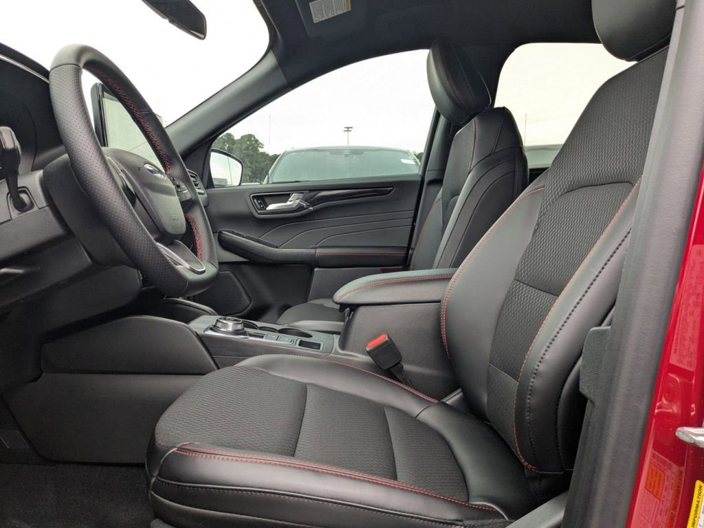 New 2026 Ford Escape ST-Line w/ Tech Pack #1 FWD image 21