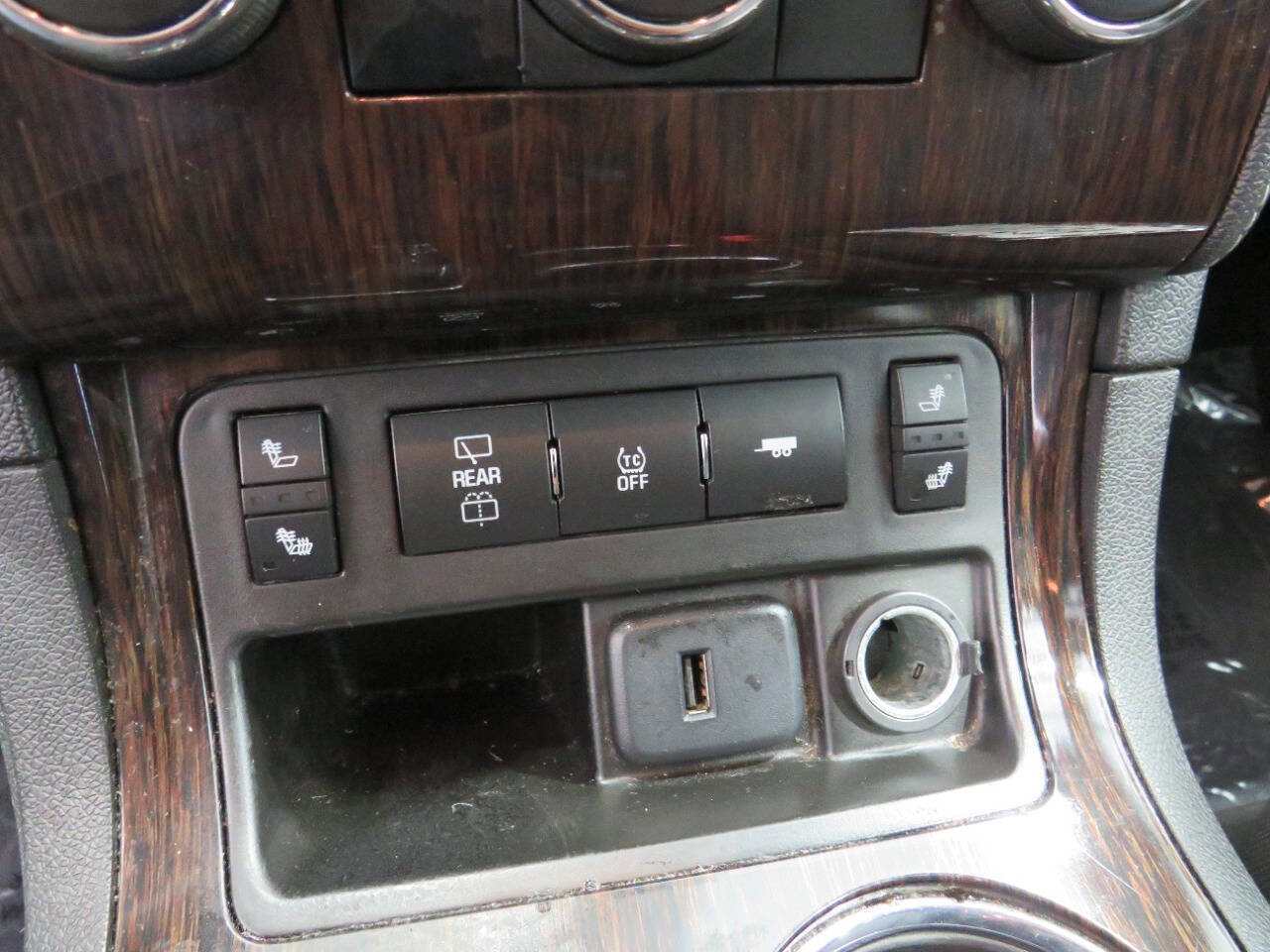 Used 2016 Chevrolet Traverse LT w/ Style and Technology Package image 27