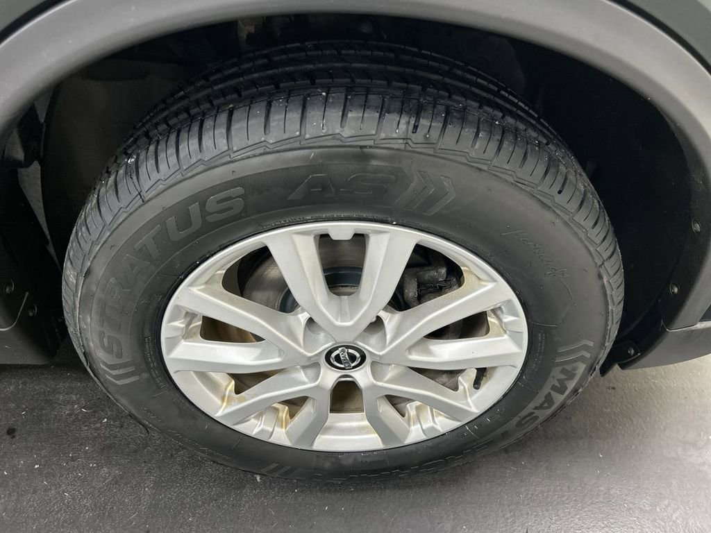 Used 2020 Nissan Rogue SV image 8