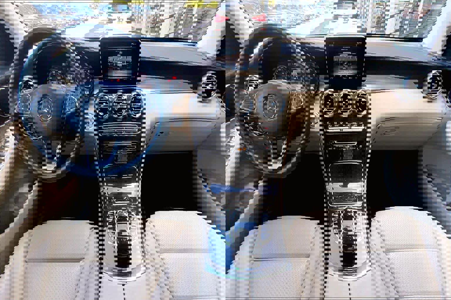 Used 2017 Mercedes-Benz GLC 300 4MATIC Coupe image 15