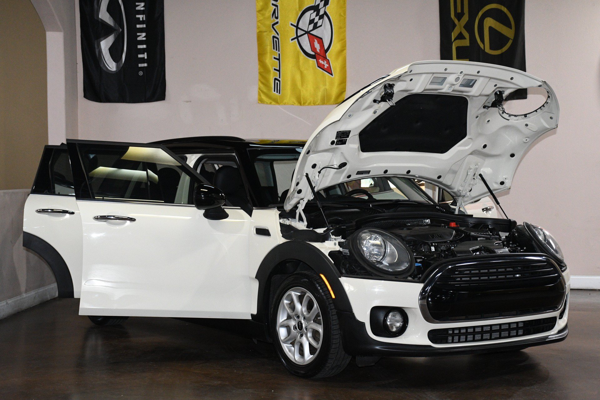 Used 2016 MINI Cooper Clubman FWD image 89