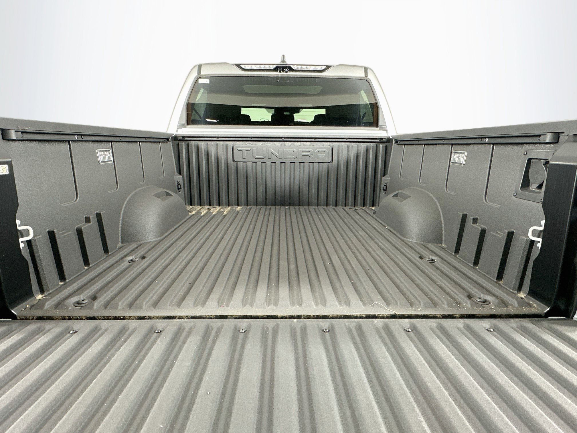 Used 2025 Toyota Tundra Limited AWD/4WD image 29