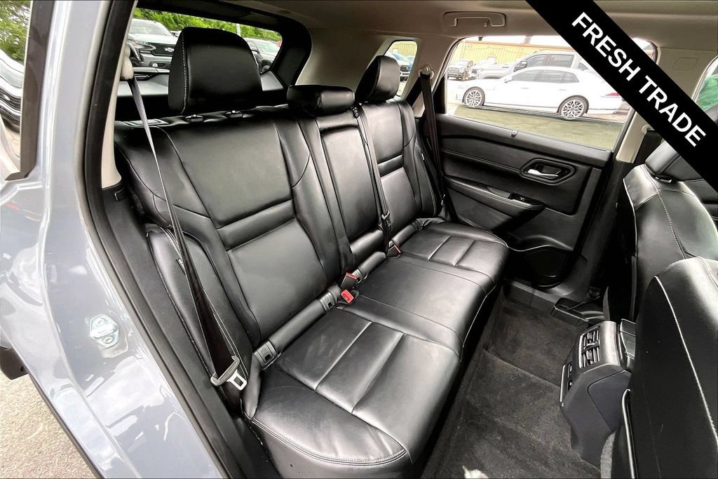 Used 2024 Nissan Rogue SL w/ SL Premium Package FWD image 24
