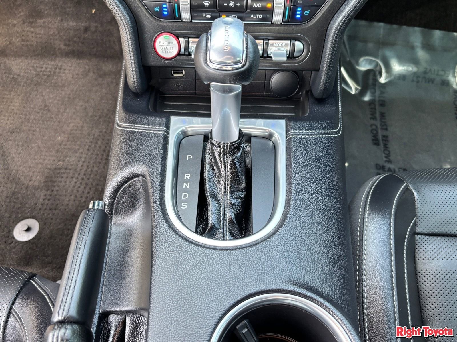 Used 2018 Ford Mustang Premium w/ Equipment Group 201A RWD image 29