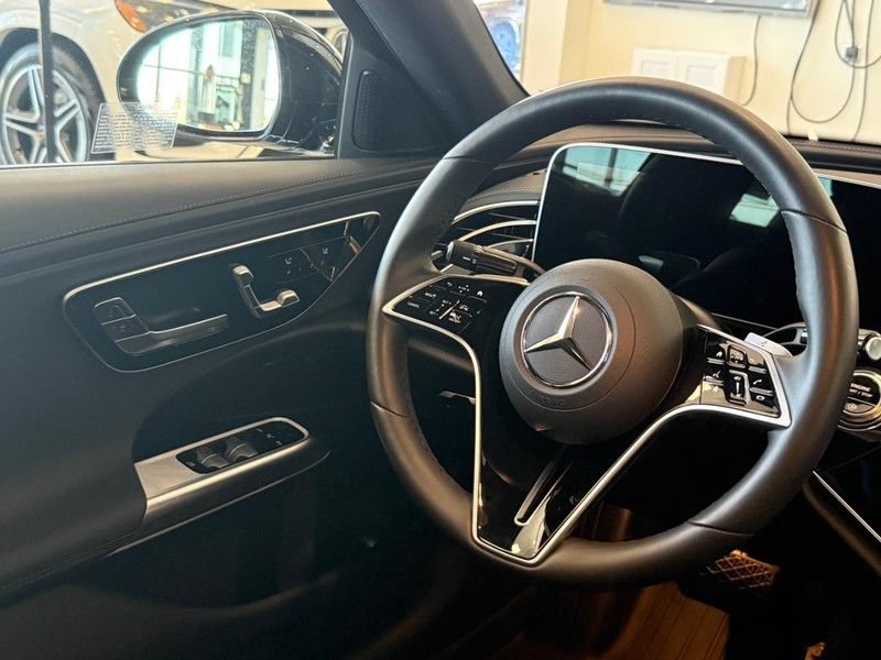 New 2026 Mercedes-Benz E 350 4MATIC Sedan image 12