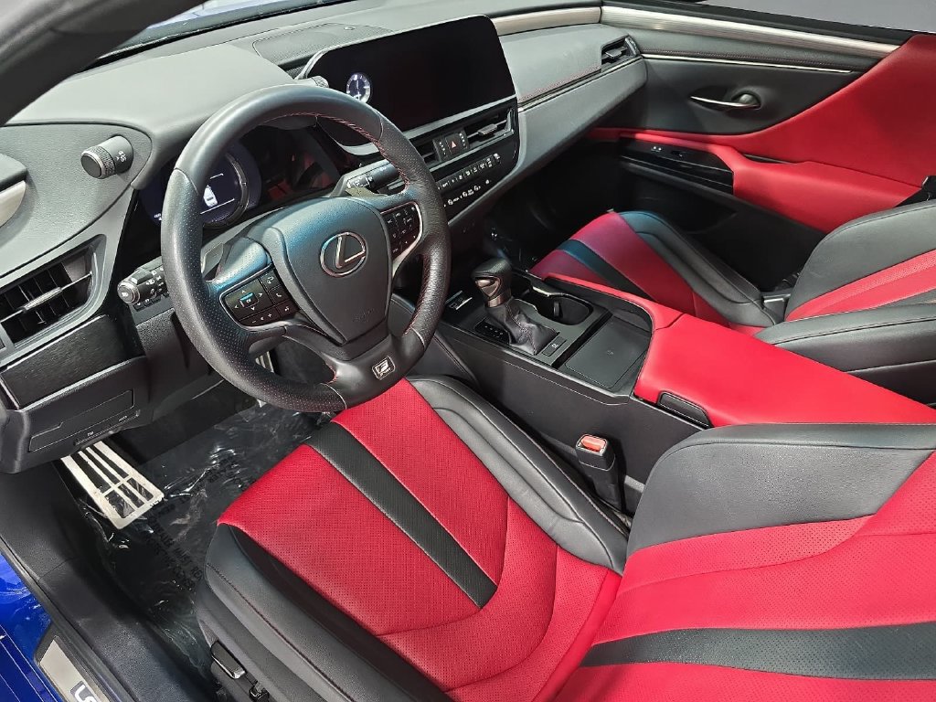 Used 2023 Lexus ES 350 F Sport w/ Accessory Package (Z1) FWD image 4