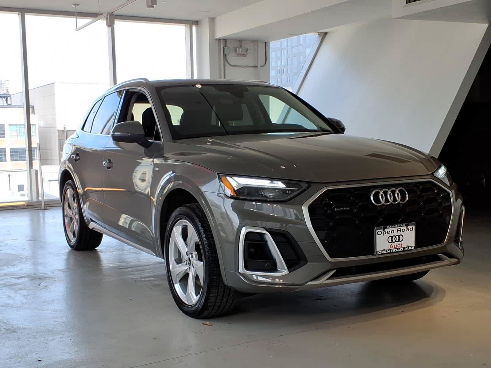 Used 2023 Audi Q5 2.0T Premium Plus w/ Premium Plus Package AWD/4WD image 3