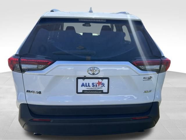 Used 2024 Toyota RAV4 XLE image 8