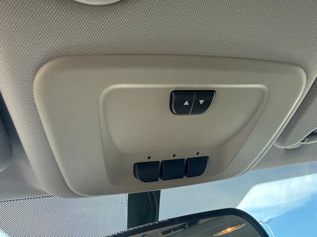 Used 2011 Chevrolet Impala LT w/ Luxury Edition Package FWD image 17