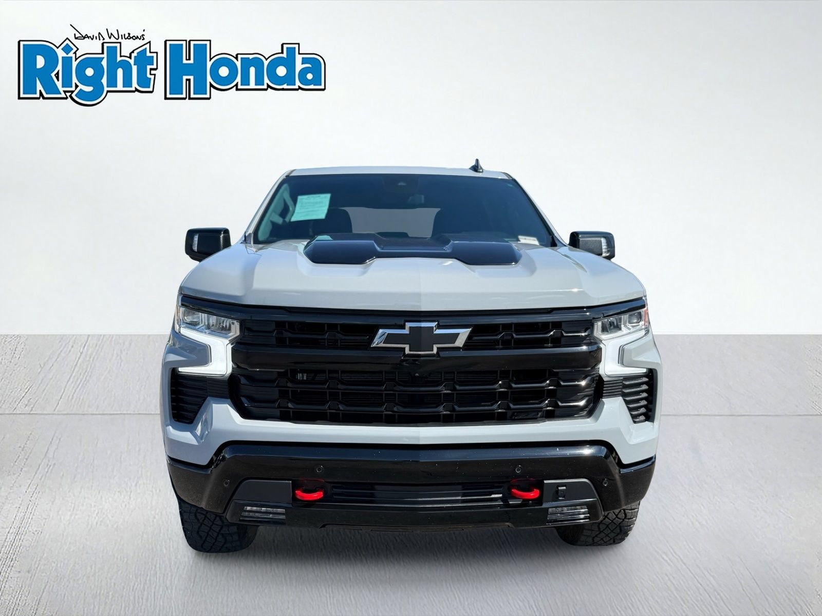 Used 2024 Chevrolet Silverado 1500 LT Trail Boss w/ Convenience Package II AWD/4WD image 5