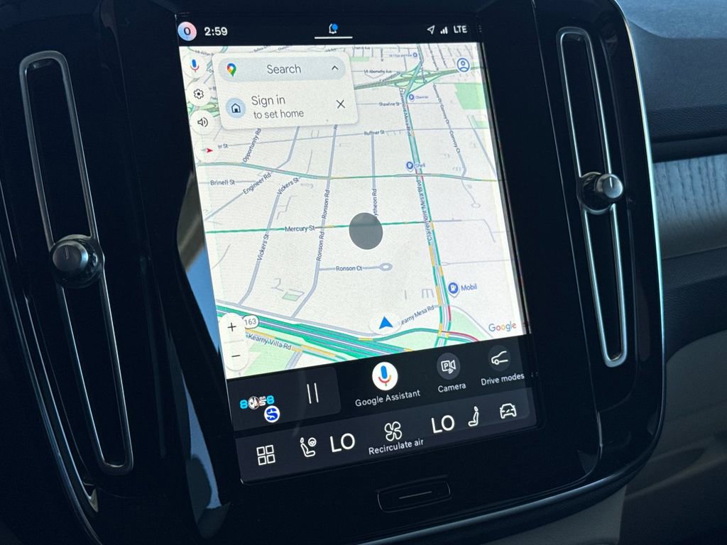 New 2026 Volvo XC40 B5 Plus w/ Protection Package Premier image 18