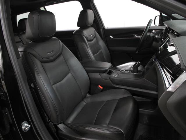 Certified 2023 Cadillac XT6 Premium Luxury image 18