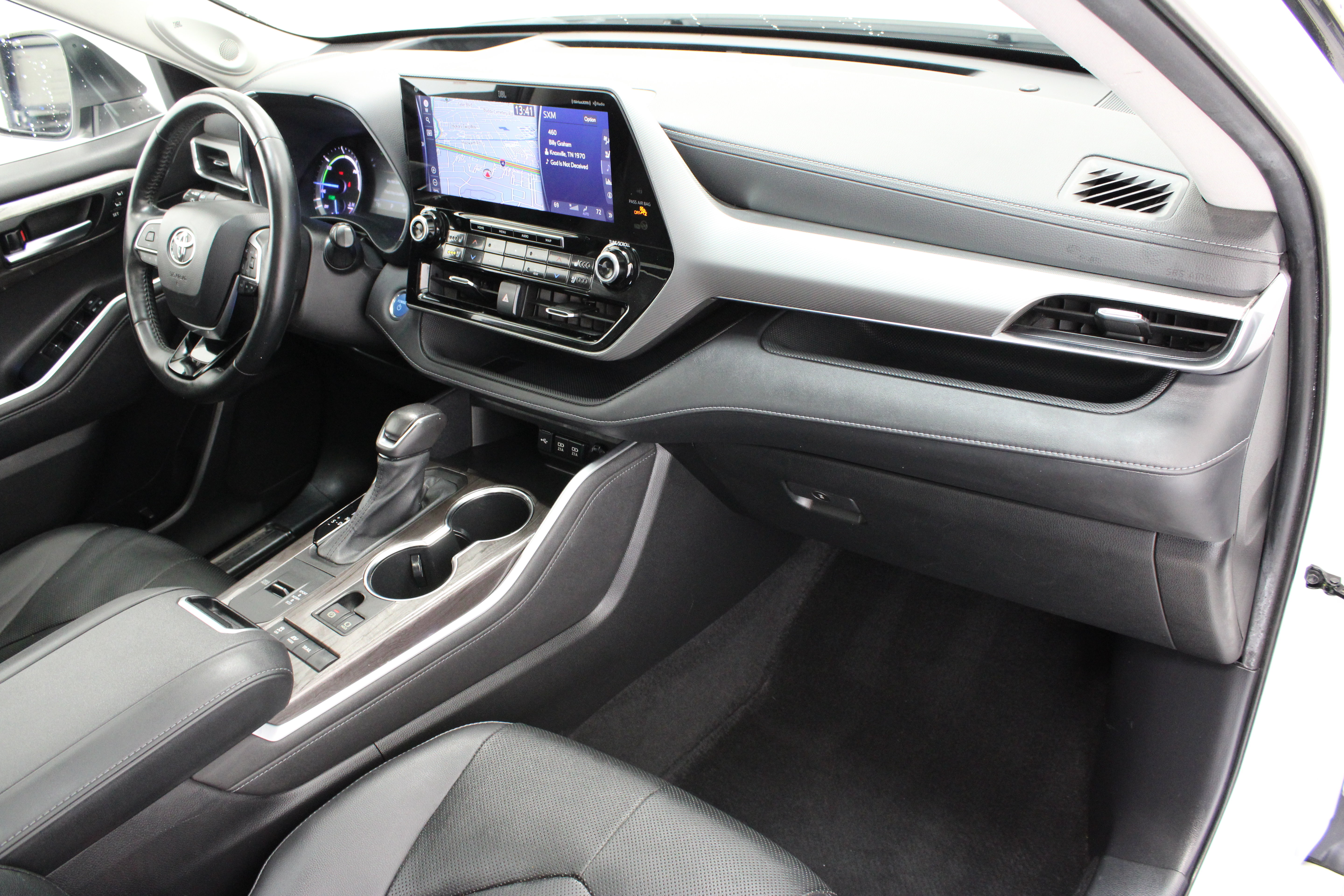 Used 2020 Toyota Highlander Platinum AWD/4WD image 42