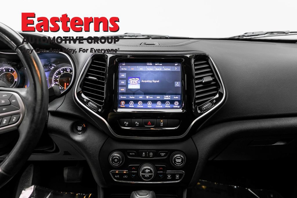 Used 2021 Jeep Cherokee Limited w/ Mopar Interior Package AWD/4WD image 12